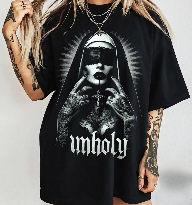Summer Goth Clothing - Koszulka Nieświęta Zakonnica: Gotycka Koszulka z