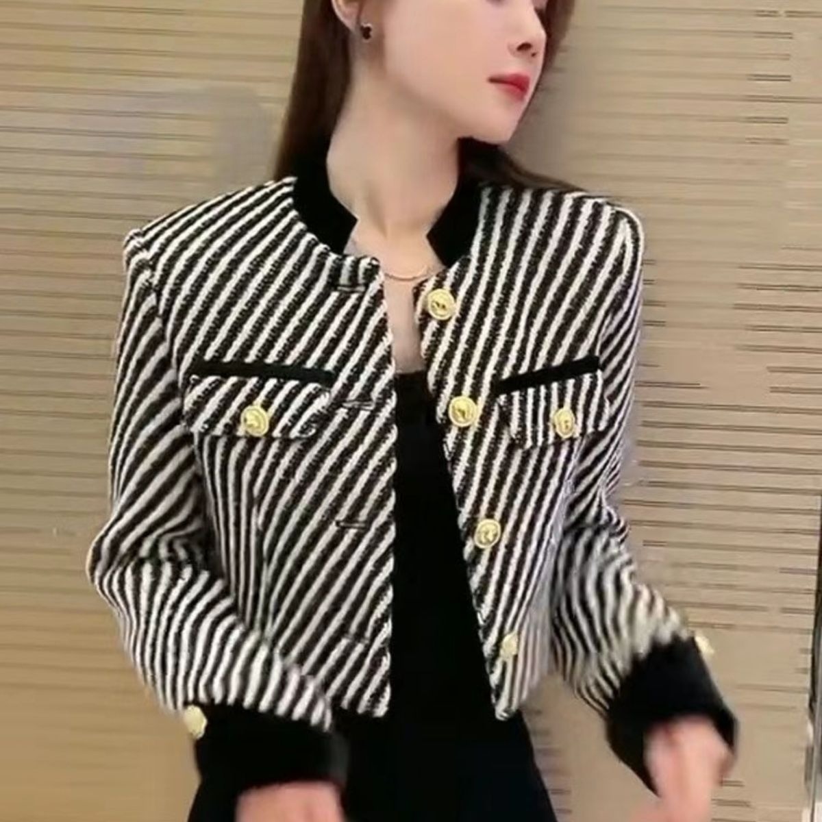 Damskie kardigany 2025, moda k – Crew Clothing Summer Jacket recenzja i cena